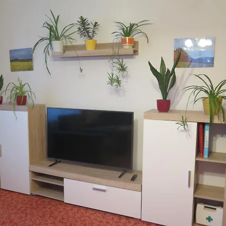 Apartman Hruba Skala アパート Hrubá Skála