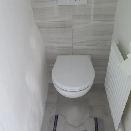 アパート Apartman Hruba Skala *